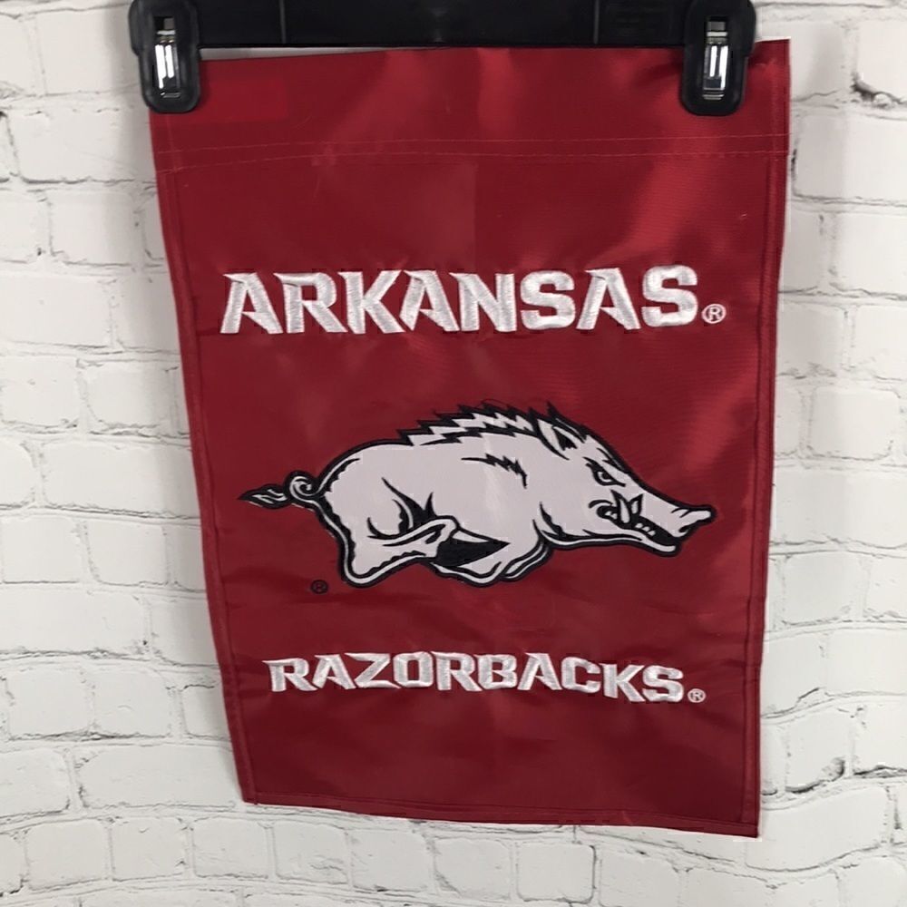 RAZORBACK Go HOGS GO  U Of ARKANSAS Flag Banner Heavy duty embroidered EUC - Picture 3 of 3